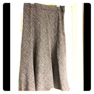JM Collection Black and white skirt
